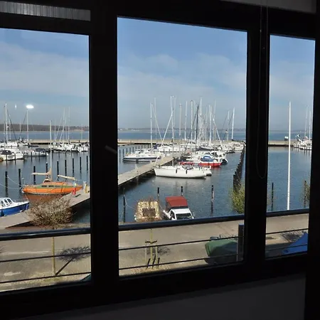 Boern Hafenkajuete Apartment Laboe